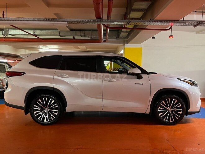 Toyota Highlander 2023, 210,000 km - 2.5 l - Bakı