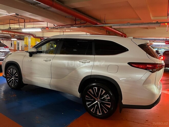 Toyota Highlander 2023, 210,000 km - 2.5 l - Bakı