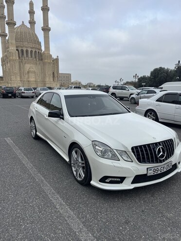 Mercedes E 200 2010, 385,000 km - 1.8 l - Bakı