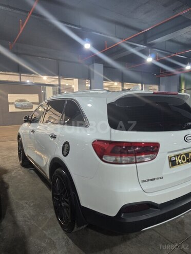 Kia Sorento-3