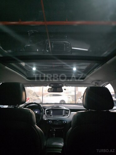 Kia Sorento-22