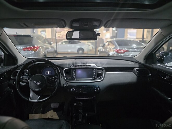 Kia Sorento-23