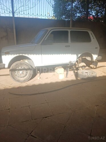 LADA (VAZ) Niva 2003, 300,000 km - 1.7 l - Şamaxı