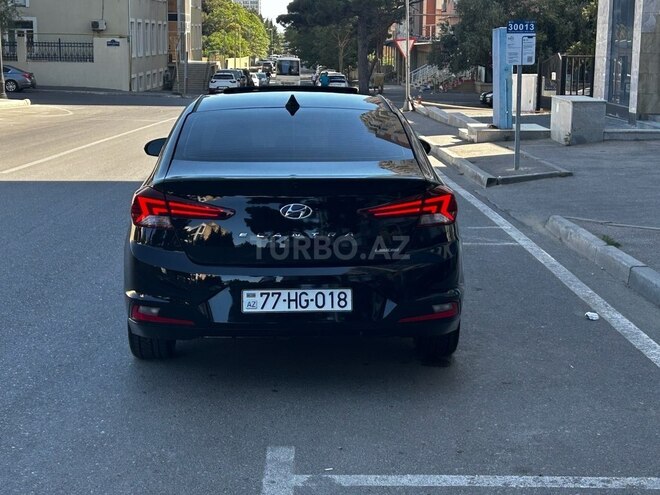 Hyundai Elantra 2019, 121,000 km - 2.0 l - Bakı