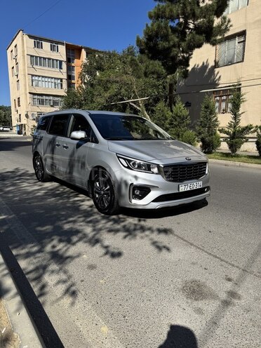 Kia Carnival 2018, 261,300 km - 2.2 l - Bakı