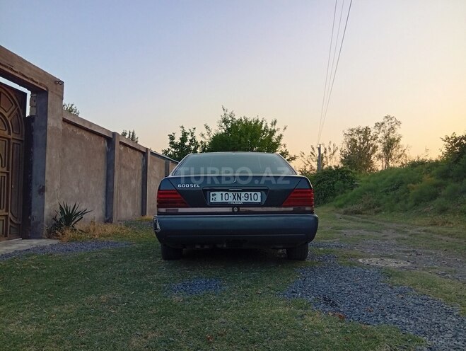 Mercedes S 320 1992, 260 km - 3.2 l - Yevlax