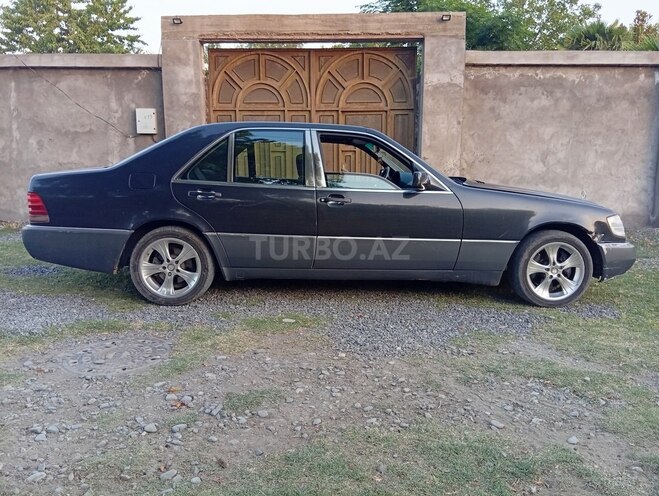 Mercedes S 320 1992, 260 km - 3.2 l - Yevlax