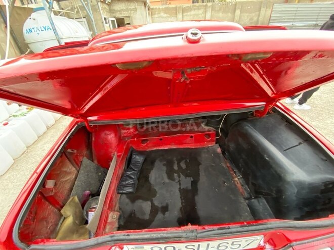 LADA (VAZ) 2105 1982, 95,000 km - 1.6 л - Bakı
