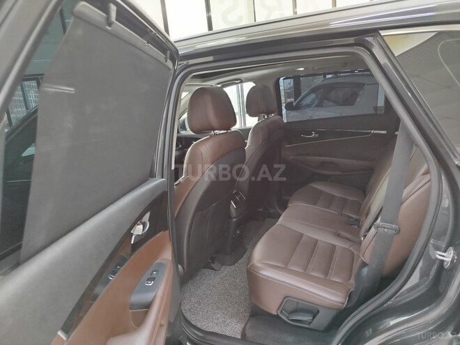 Kia Sorento-18