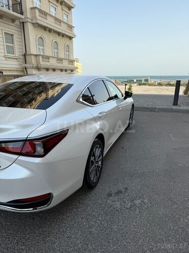 Lexus ES 200 2022, 33,000 km - 2.0 l - Bakı