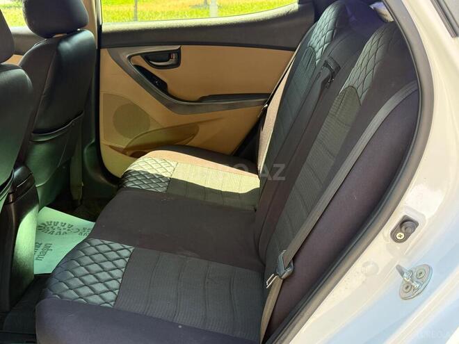 Hyundai Elantra 2013, 188,000 km - 1.6 л - Quba
