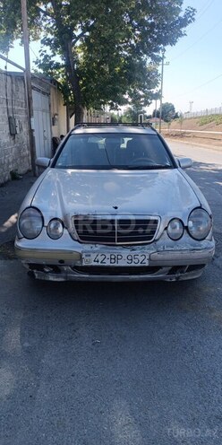 Mercedes E 220 d 2000, 333,000 km - 2.2 l - Bakı