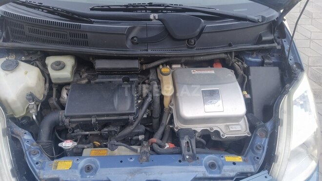 Toyota Prius-2