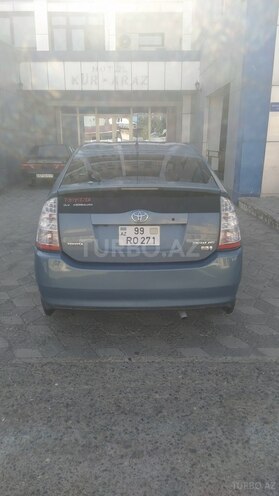 Toyota Prius-5