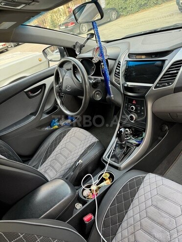 Hyundai Elantra 2016, 257,495 km - 1.8 л - Bakı