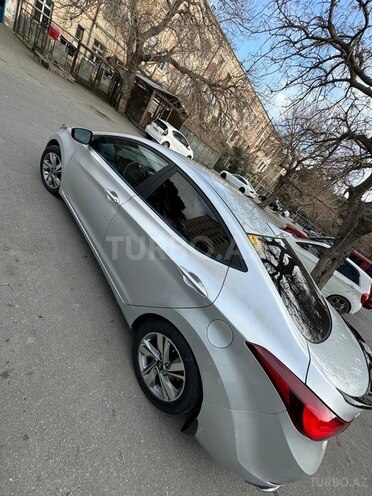 Hyundai Elantra 2016, 257,495 km - 1.8 л - Bakı