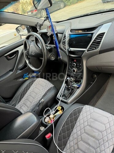 Hyundai Elantra 2016, 257,495 km - 1.8 л - Bakı