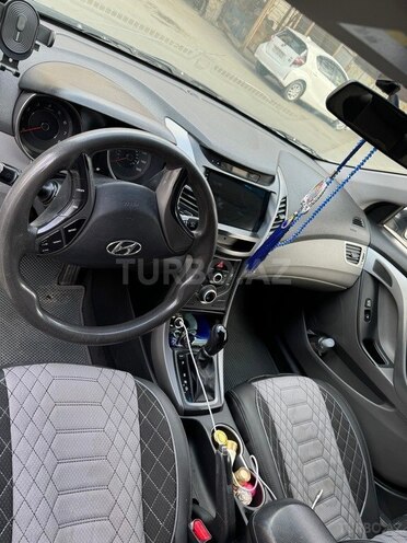 Hyundai Elantra 2016, 257,495 km - 1.8 л - Bakı