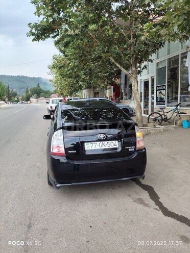 Toyota Prius-2