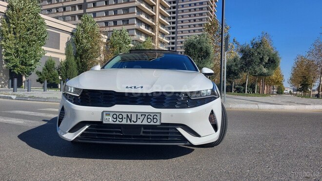 Kia K5-1