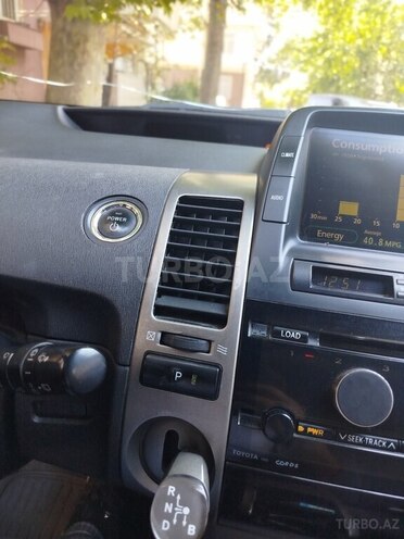 Toyota Prius-15
