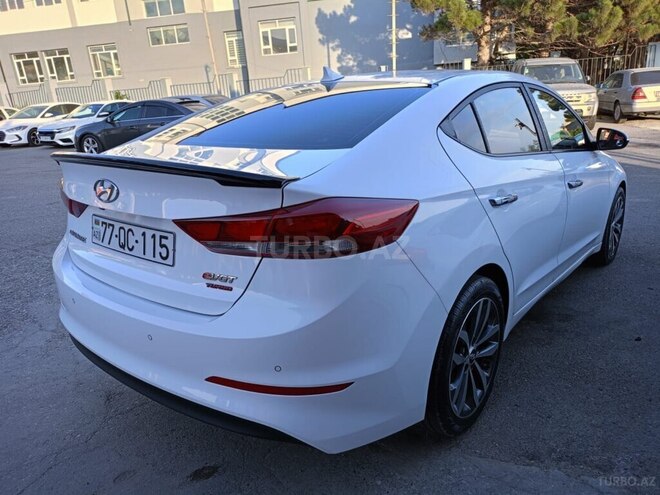 Hyundai Avante 2016, 180,000 km - 1.6 l - Bakı