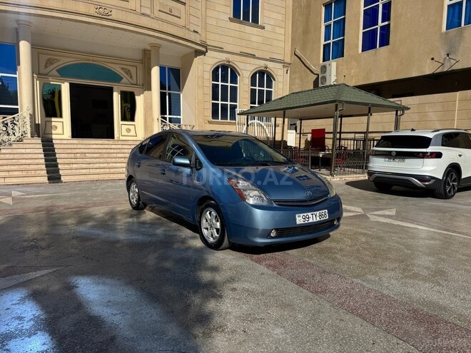 Toyota Prius-3