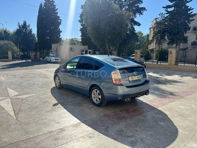 Toyota Prius-7