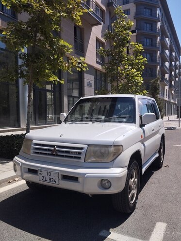 Mitsubishi Pajero io 1999, 377,772 km - 1.8 л - Bakı
