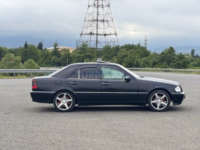 Mercedes C 230 1999, 280,000 km - 2.3 л - Astara