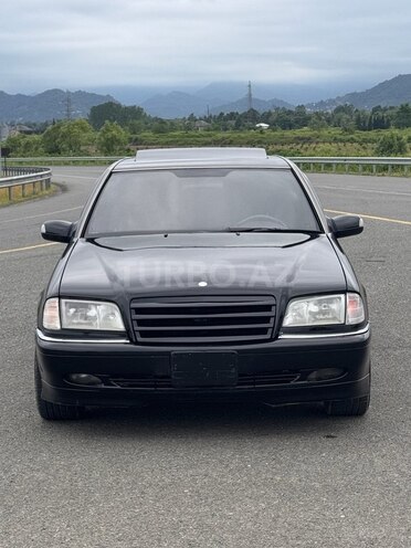 Mercedes C 230 1999, 280,000 km - 2.3 л - Astara