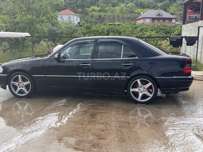 Mercedes C 230 1999, 280,000 km - 2.3 л - Astara