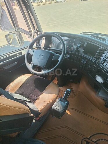 Volvo FH 460 2011, 1,400,000 km - 12.0 l - Bakı