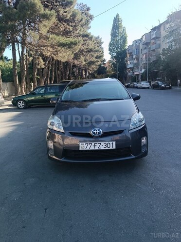 Toyota Prius-6