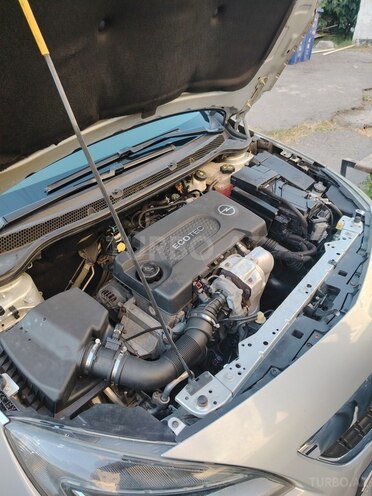 Opel Astra 2011, 240,210 km - 1.3 l - Ağdaş