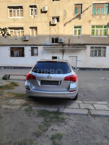 Opel Astra 2011, 240,210 km - 1.3 l - Ağdaş