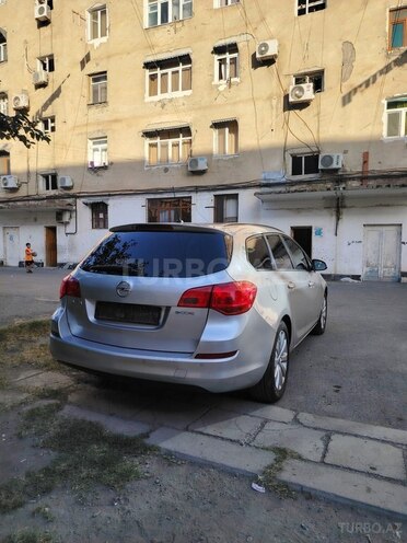 Opel Astra 2011, 240,210 km - 1.3 l - Ağdaş