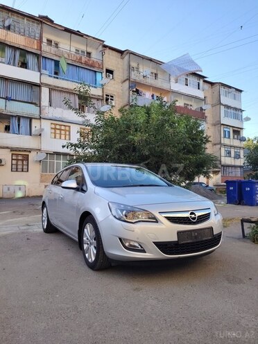 Opel Astra 2011, 240,210 km - 1.3 l - Ağdaş