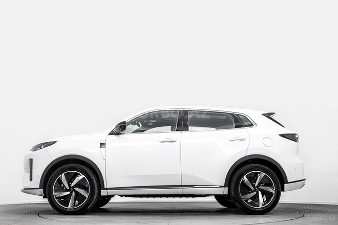 Changan Nevo Q05-5
