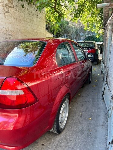 Chevrolet Aveo-8