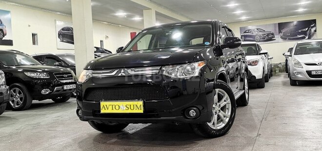 Mitsubishi Outlander-2
