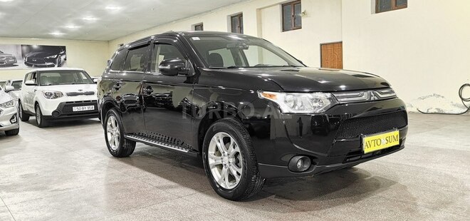 Mitsubishi Outlander-5