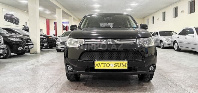 Mitsubishi Outlander-6