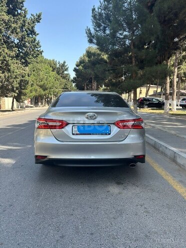 Toyota Camry-2