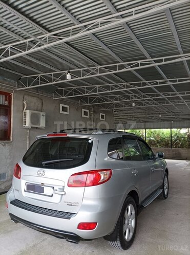 Hyundai Santa Fe-8