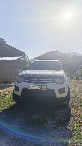 Mitsubishi L200 2011, 220,000 km - 2.5 l - Astara
