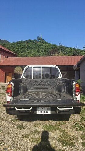 Mitsubishi L200 2011, 220,000 km - 2.5 l - Astara