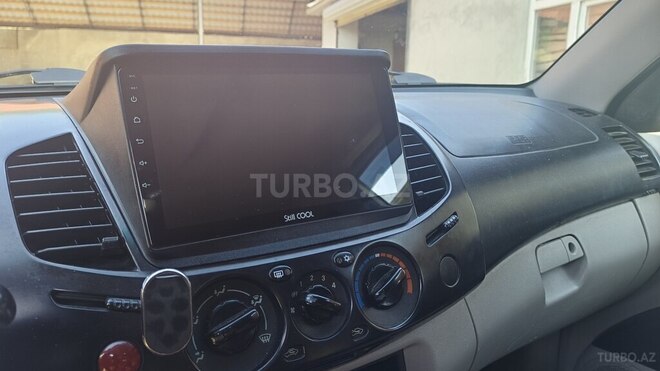 Mitsubishi L200 2011, 220,000 km - 2.5 l - Astara