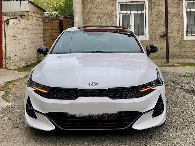 Kia K5-1