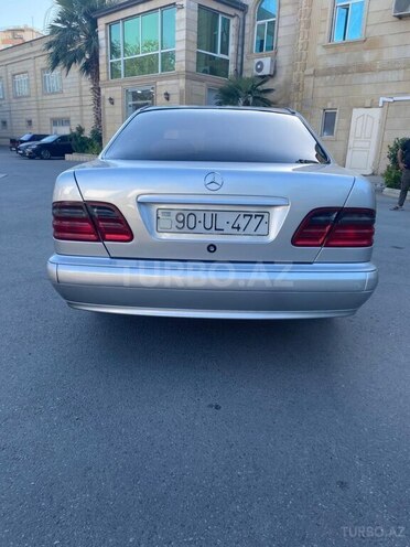 Mercedes E 220 d 1999, 300,000 km - 2.2 l - Bakı
